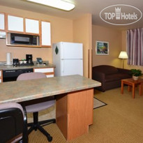 Mainstay Suites Milwaukee Airport 