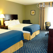 Holiday Inn Express Hotel & Suites Delafield 