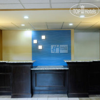 Holiday Inn Express Hotel & Suites Delafield 