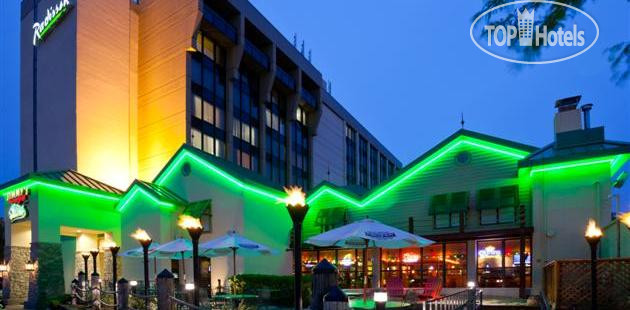Hotelier's photos Radisson Hotel Milwaukee West 4*