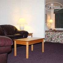 FairBridge Inn & Suites Thorp 