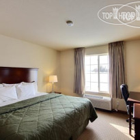 Cobblestone Inn & Suites - Clintonville Номер с кроватью размера &quot