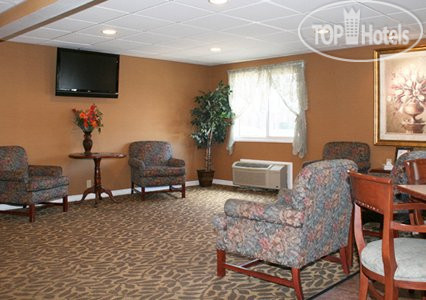 New photos from tourists Econo Lodge Milwaukee Airport 2*