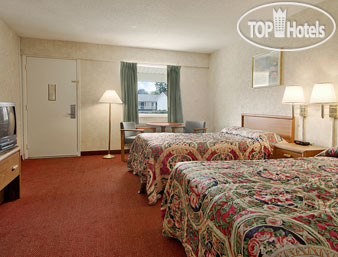 New photos from tourists Days Inn Port Huron 2*