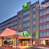 Holiday Inn Hotel & Suites Warren