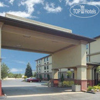 Quality Inn & Suites Detroit Metro Airport 