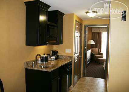 New photos from tourists Hampton Inn Holland 3*