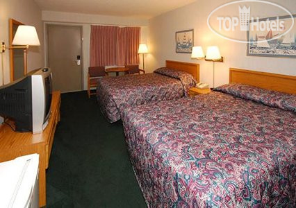 New photos from tourists Econo Lodge South Petoskey 2*