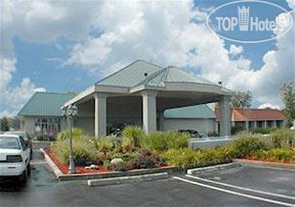 Quality Inn & Suites Banquet Center