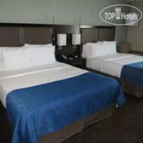 Holiday Inn Express Romulus-Detroit Airport 