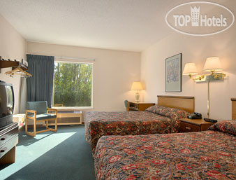 New photos from tourists Days Inn Cadillac 2*