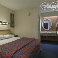 Red Roof Inn Detroit - Farmington Hills 
