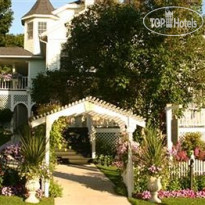 Metivier Inn Отель