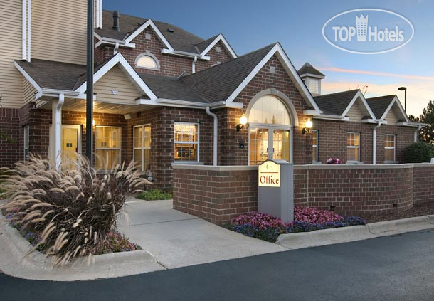 Hotelier's photos TownePlace Suites Detroit Dearborn 2*