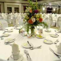 DoubleTree by Hilton Detroit-Dearborn