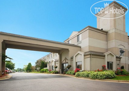 Hotel photo Sleep Inn & Suites Grand Rapids 2*