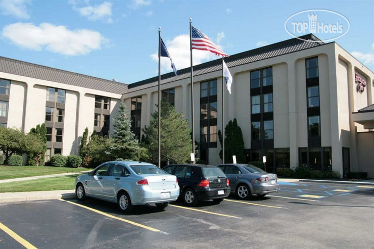 Hotelier's photos Hampton Inn Detroit Madison Heights South Troy 3*