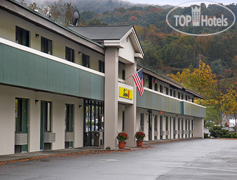 Hotel photo Super 8 White River Junction 2*