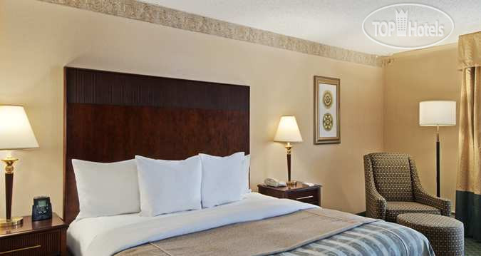New photos from tourists Hilton Philadelphia Airport 3*