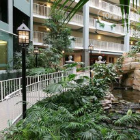 Embassy Suites Pittsburgh - International Airport Экстерьер