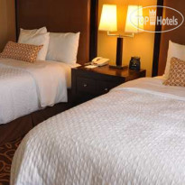 Embassy Suites Pittsburgh - International Airport 