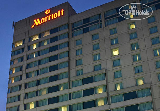 New photos from tourists Philadelphia Airport Marriott 4*