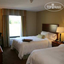 Hampton Inn & Suites Warren 