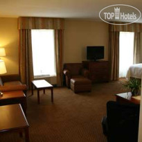 Hampton Inn & Suites Warren 