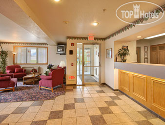 New photos from tourists Super 8 Johnstown 2*