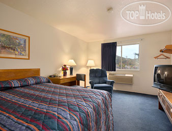 New photos from tourists Super 8 Pittsburgh Monroeville 2*