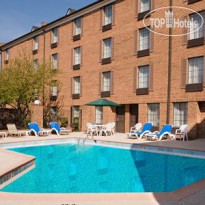 Comfort Inn & Suites Philadelphia Premium Outlets Area 