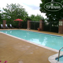 Holiday Inn Express Harrisburg East