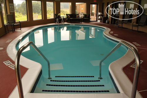 New photos from tourists Holiday Inn Express Lewisburg New Columbia 2*