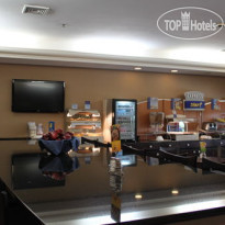 Holiday Inn Express Lewisburg New Columbia 