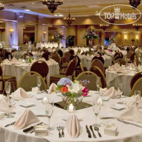 DoubleTree by Hilton Hotel Pittsburgh - Meadow Lands 