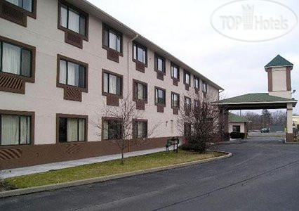 Hotelier's photos Comfort Inn Greensburg 2*