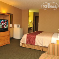 Red Roof Inn & Suites Hermitage 