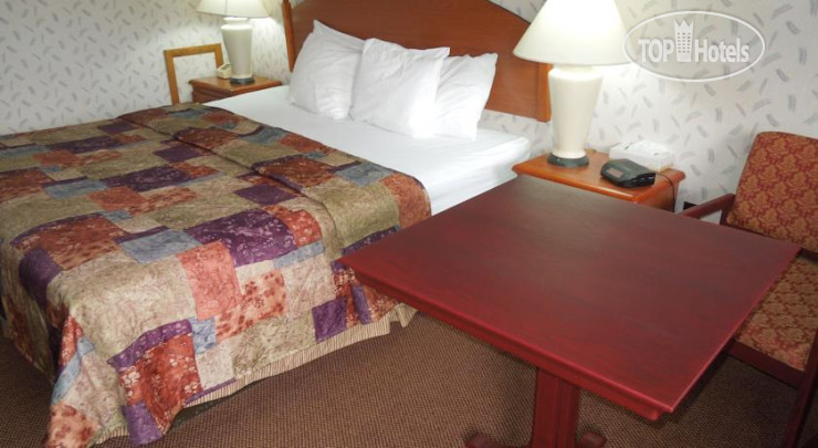 New photos from tourists Red Carpet Inn Ronks 2*