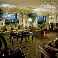 The Logan Philadelphia, Curio Collection by Hilton 