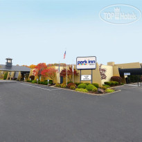 Park Inn by Radisson, Sharon Отель