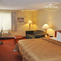 Comfort Inn Denver Southeast Area King suite с зоной отдыха