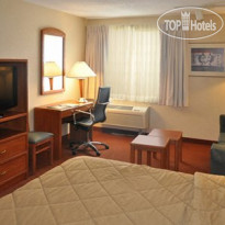 Comfort Inn Denver Southeast Area Просторный люкс с рабочей зоно