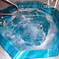 Quality Inn & Suites Steamboat Springs  Jacuzzi Spa