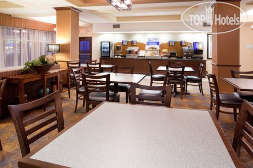 New photos from tourists Holiday Inn Express Hotel & Suites Lamar 2*