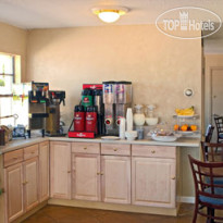 Days Inn Colorado Springs Central 