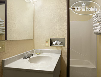 New photos from tourists Super 8 Canon City 2*