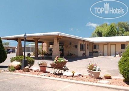 Hotelier's photos Rodeway Inn Cortez 1*