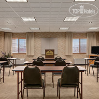 Wingate by Wyndham Pueblo
