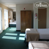 Eagle Lodge & Suites