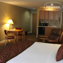 Eagle Lodge & Suites